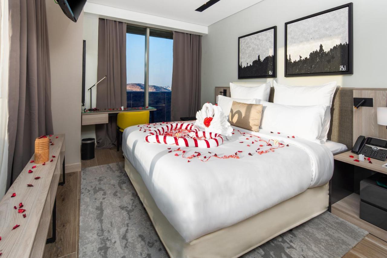 Citadines Abha Aparthotel Εξωτερικό φωτογραφία Deluxe room